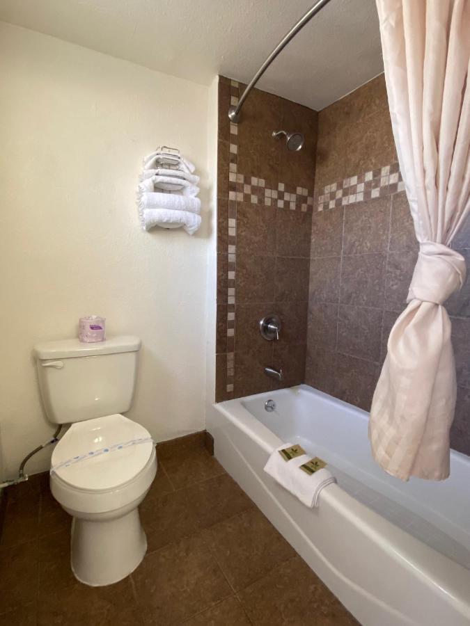 Economy Inn Paso Robles Extérieur photo