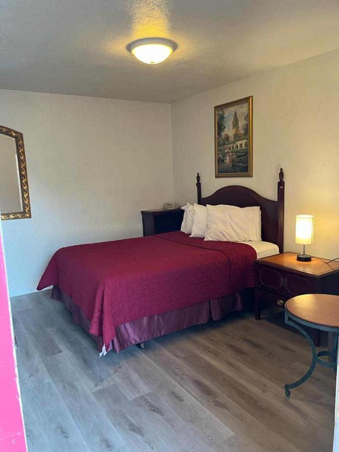 Economy Inn Paso Robles Extérieur photo