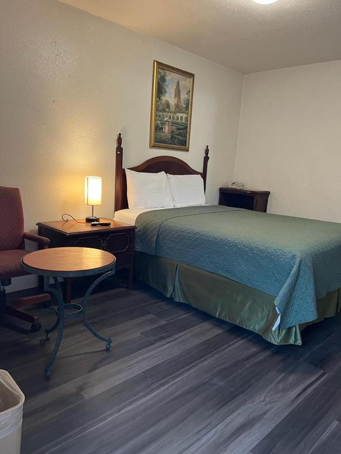 Economy Inn Paso Robles Extérieur photo