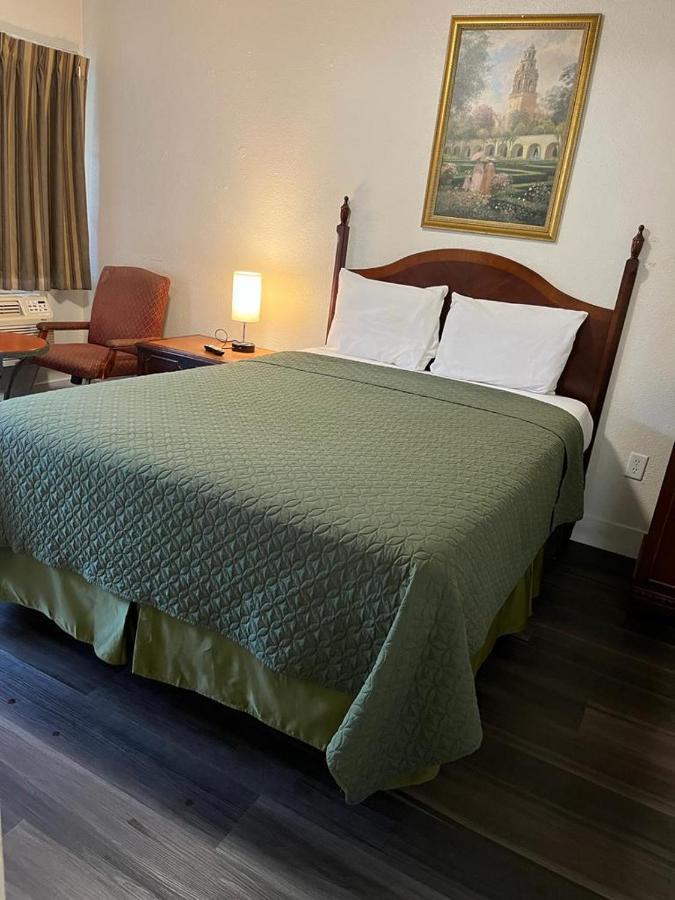 Economy Inn Paso Robles Extérieur photo