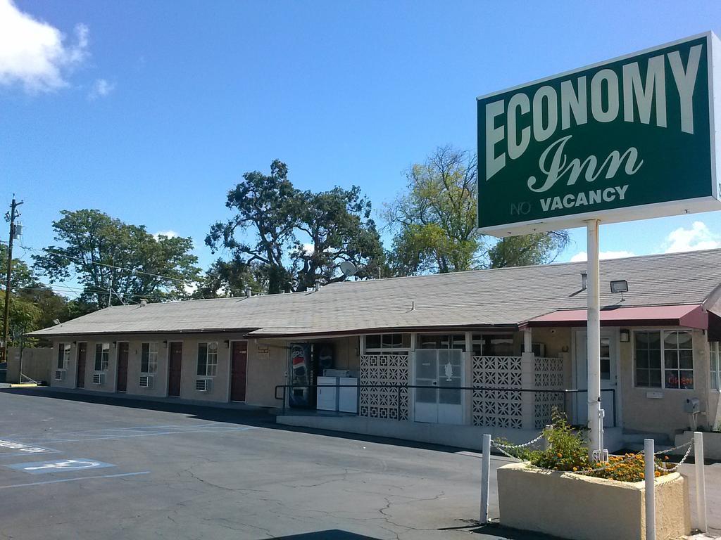 Economy Inn Paso Robles Extérieur photo