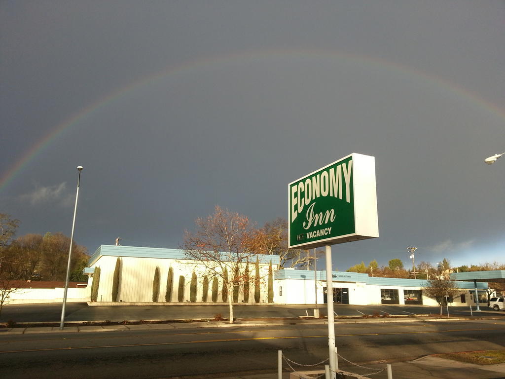 Economy Inn Paso Robles Extérieur photo