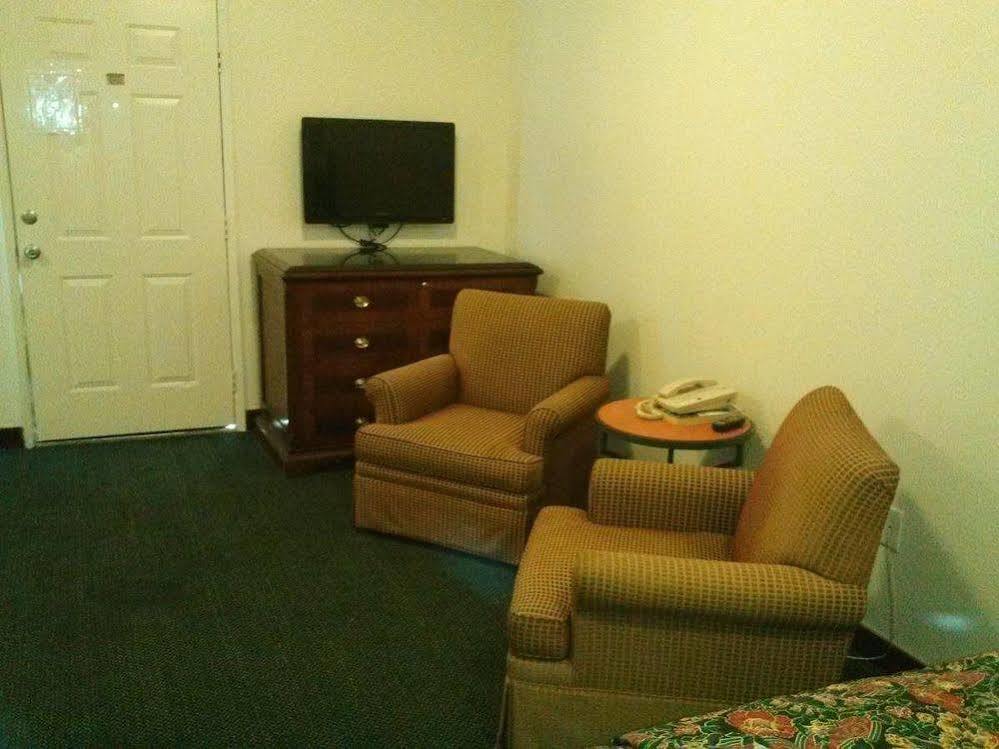 Economy Inn Paso Robles Extérieur photo